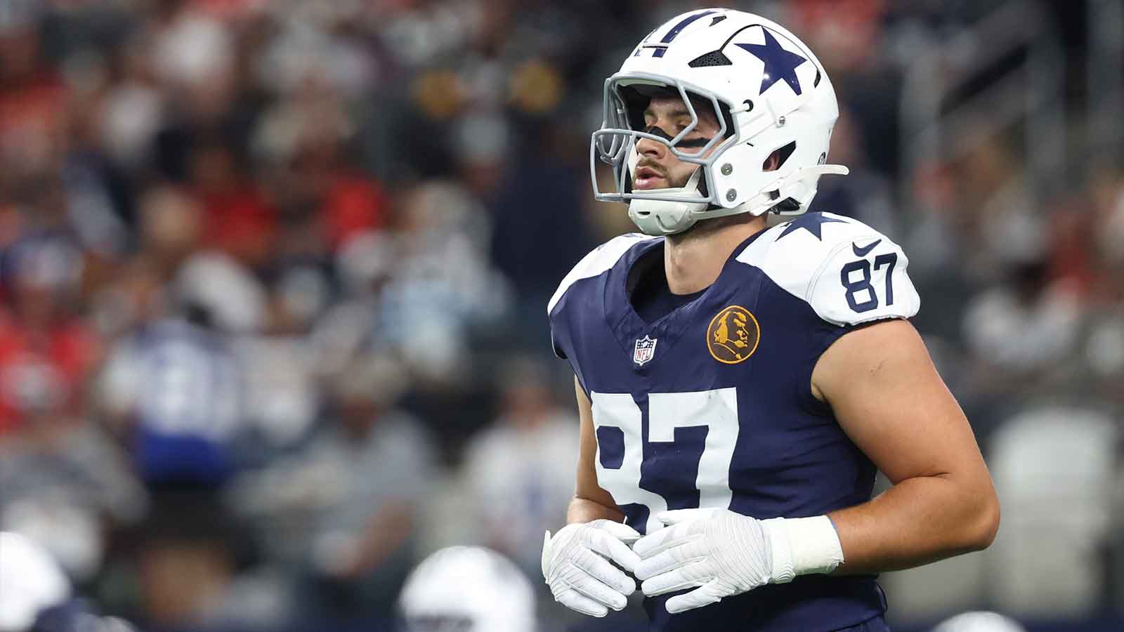 1600x900 Cowboys news: Jake Ferguson goes viral after turkey move stuns teammate
