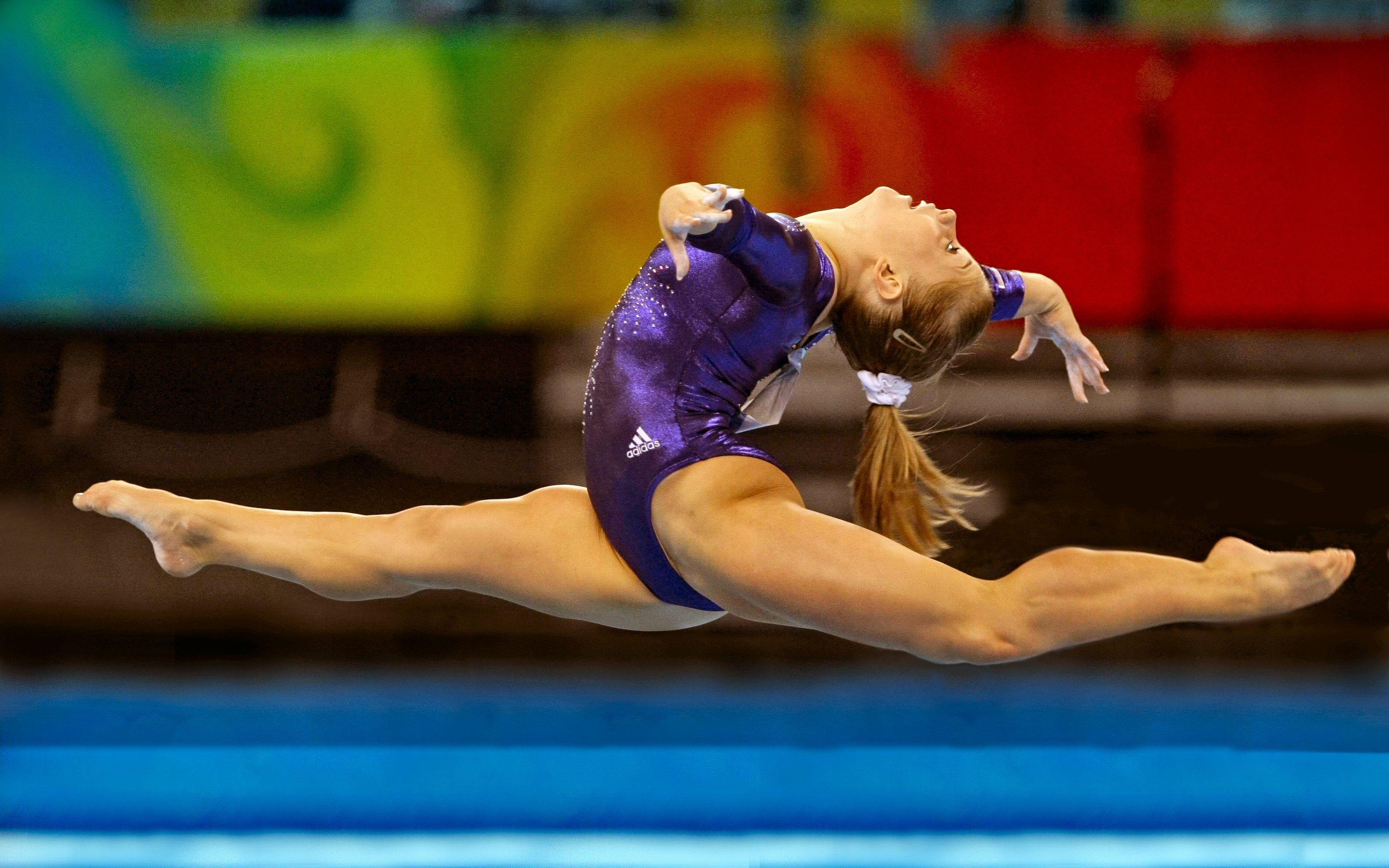 3174x1984 Shawn Johnson Wallpaper