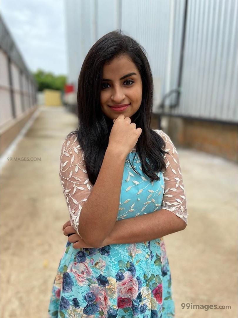 810x1080 Cooku With Comali Wallpaper
