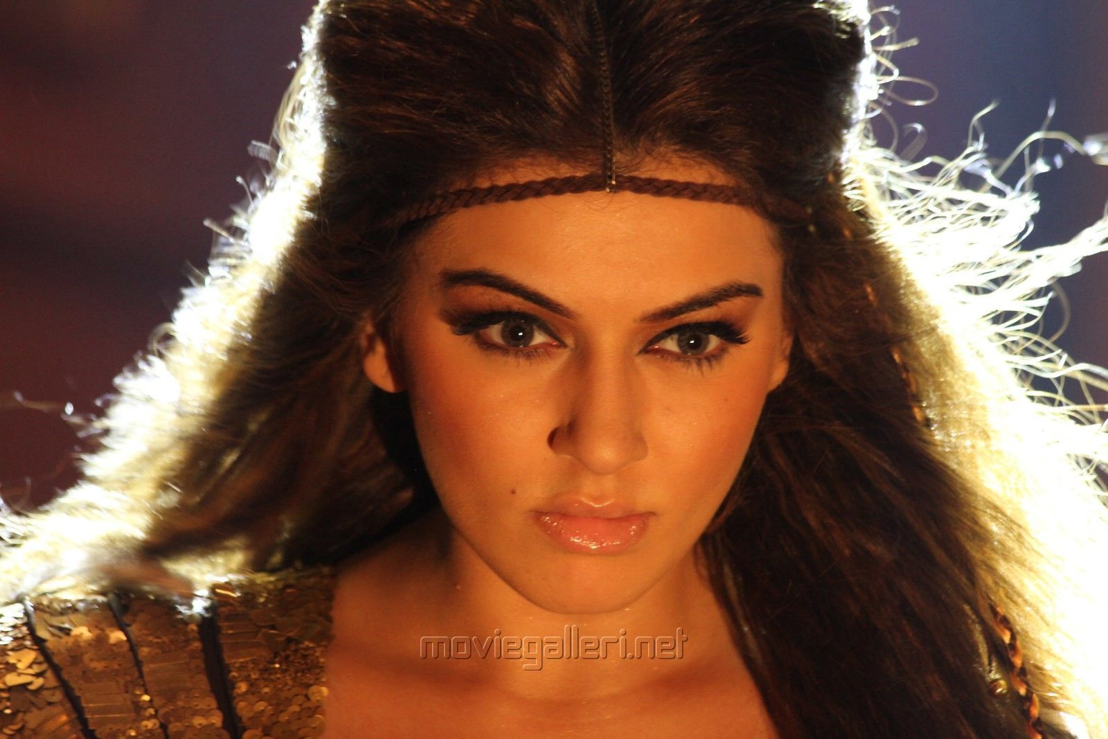 1600x1067 Aranmanai Wallpaper
