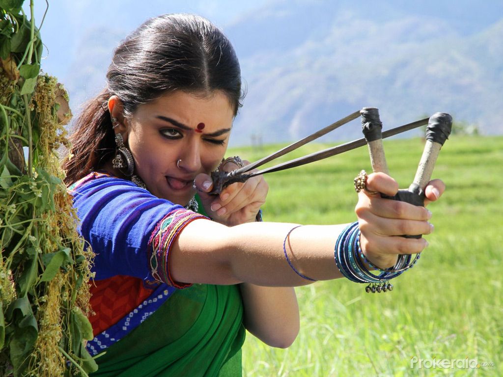 1024x768 Aranmanai (2014)