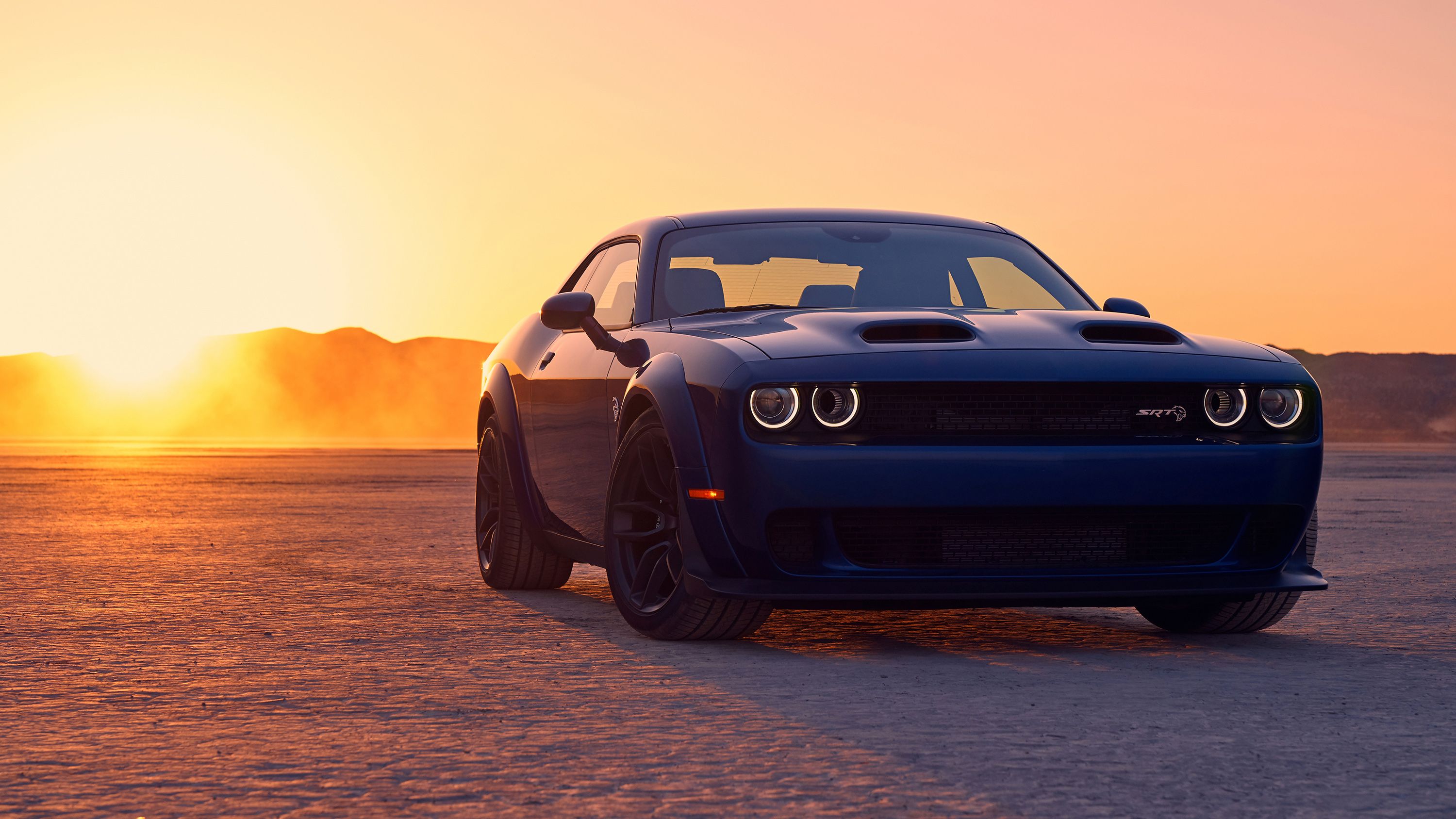 3000x1688 