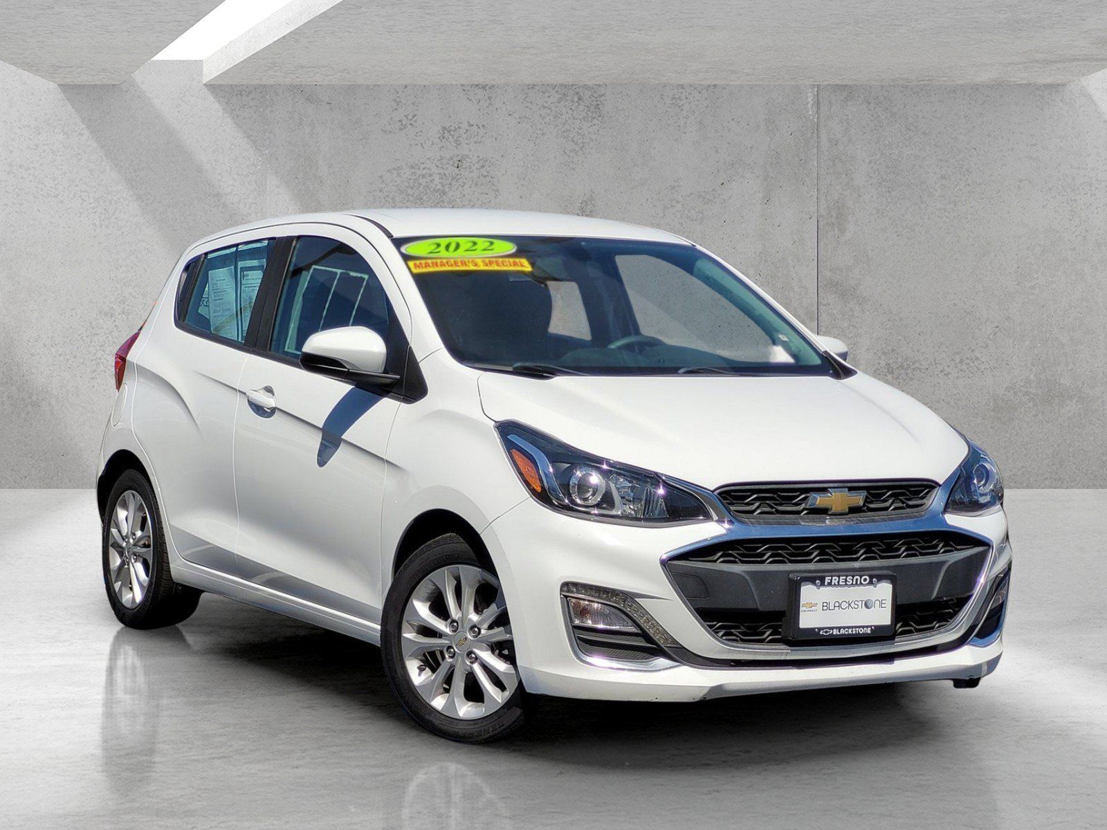 1600x1200 Chevrolet Spark 1LT