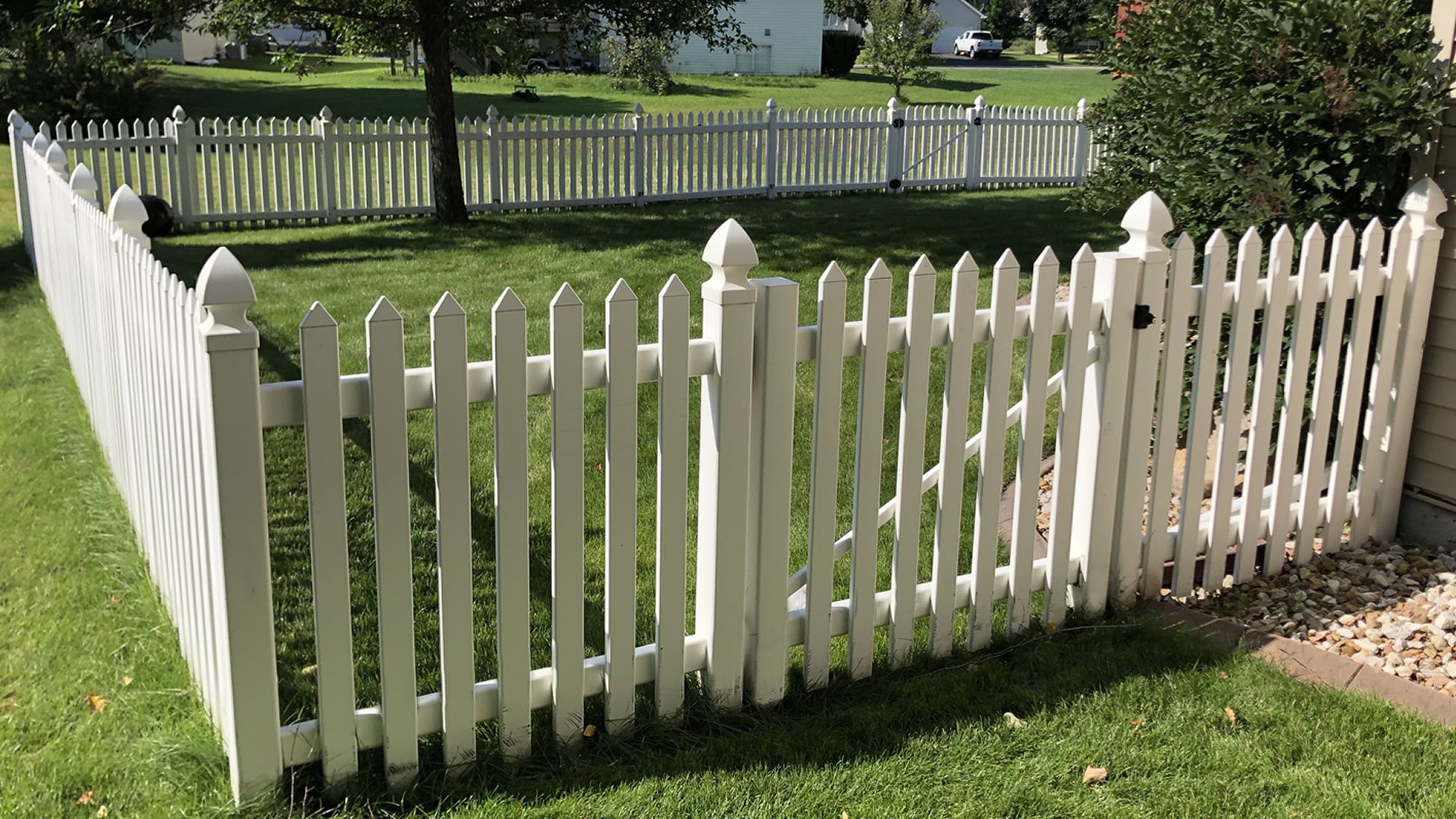 1920x1080 Picket Style PVC Fences