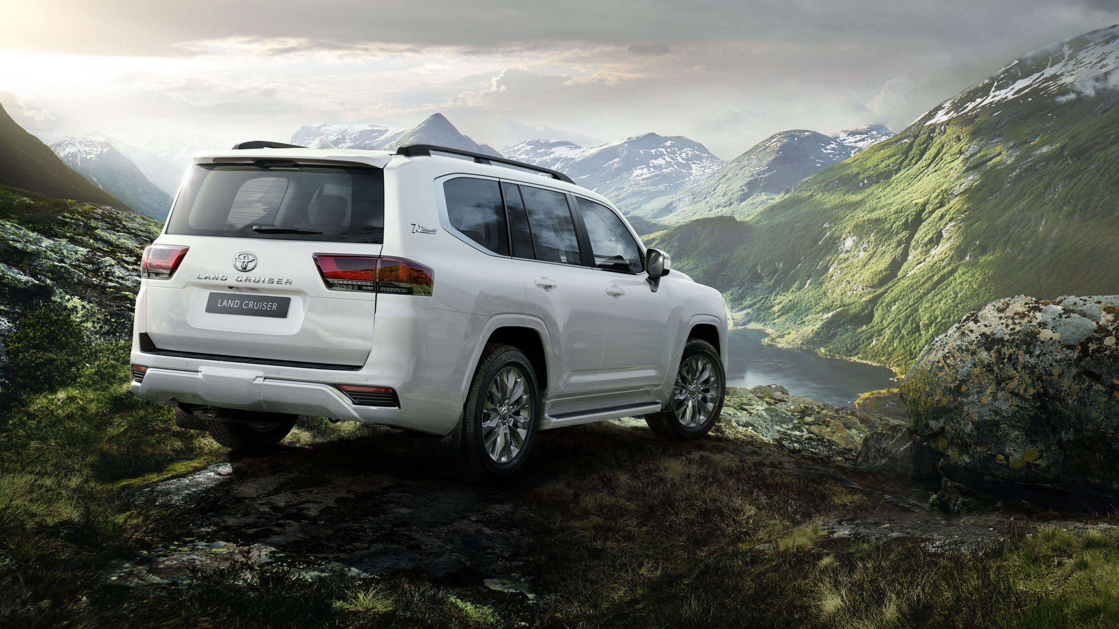 3840x2160 Toyota Land Cruiser 70th Anniversary 2021 4K HD Cars Wallpaper