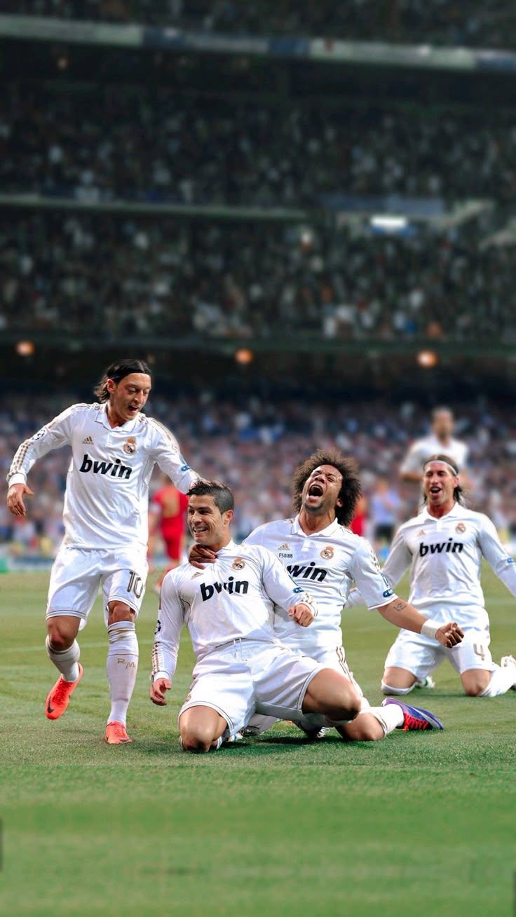736x1308 Real Madrid 2012 wallpaper