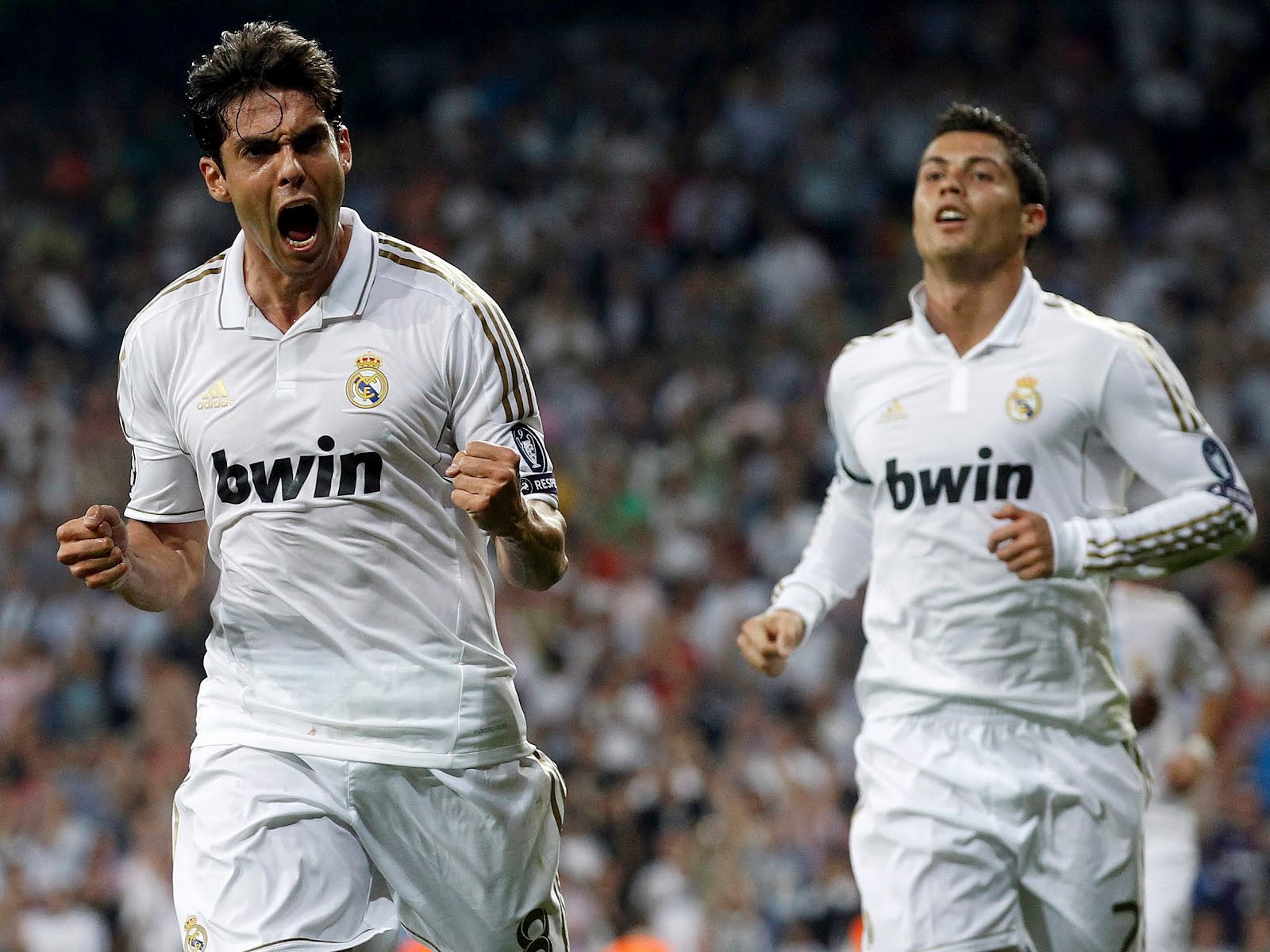 1600x1200 MARKET WALLPAPERS Best Football Wallpaper: Cristiano Ronaldo and Ricardo Kaka Madrid 2012