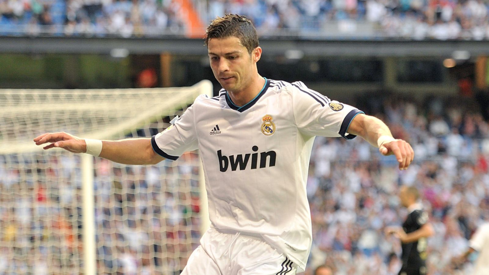 1600x900 Real Madrid up and running
