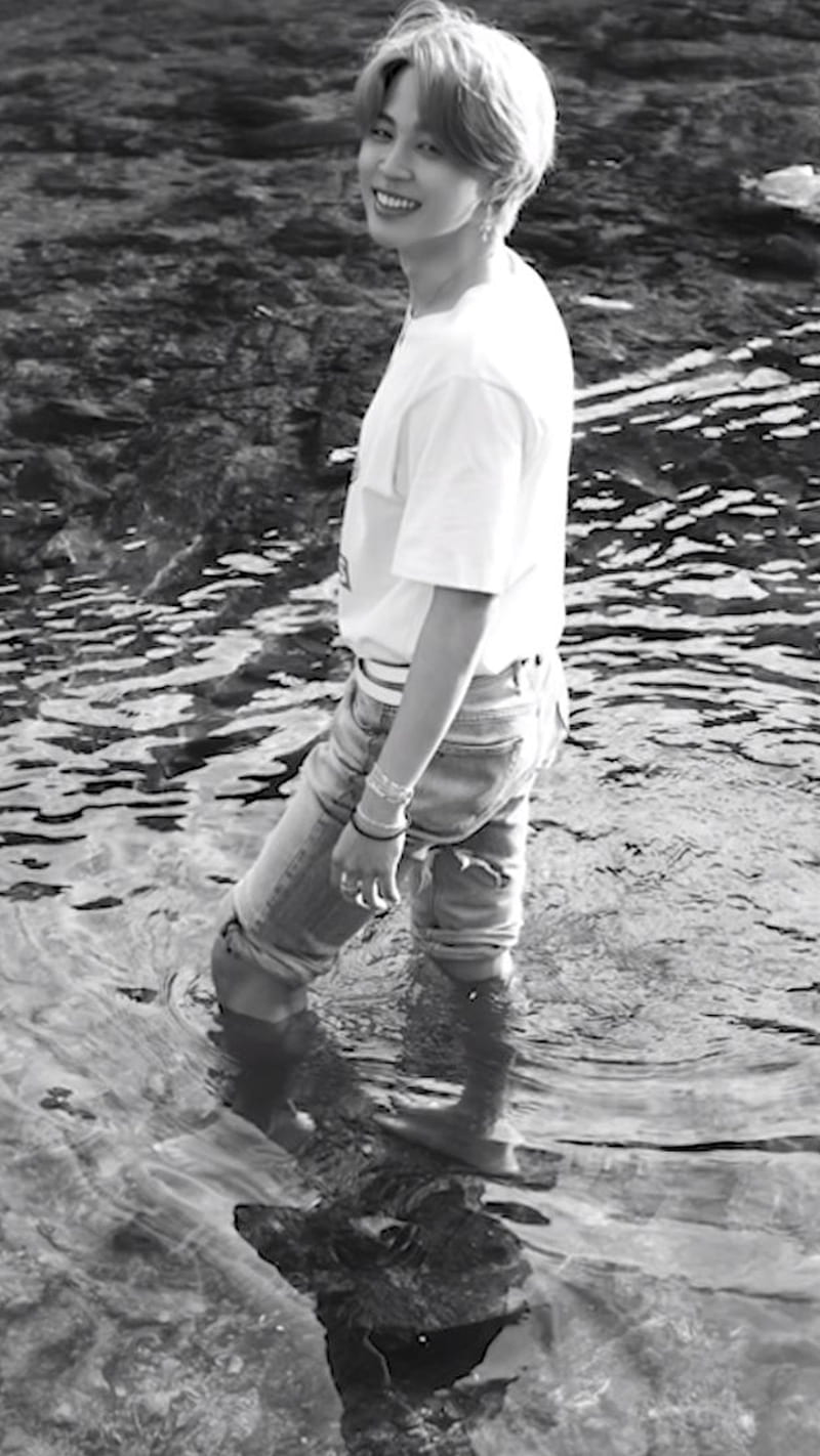 800x1422 Life Goes On, bangtan sonyeondan, be, black and white, bts, life goes on, HD phone wallpaper