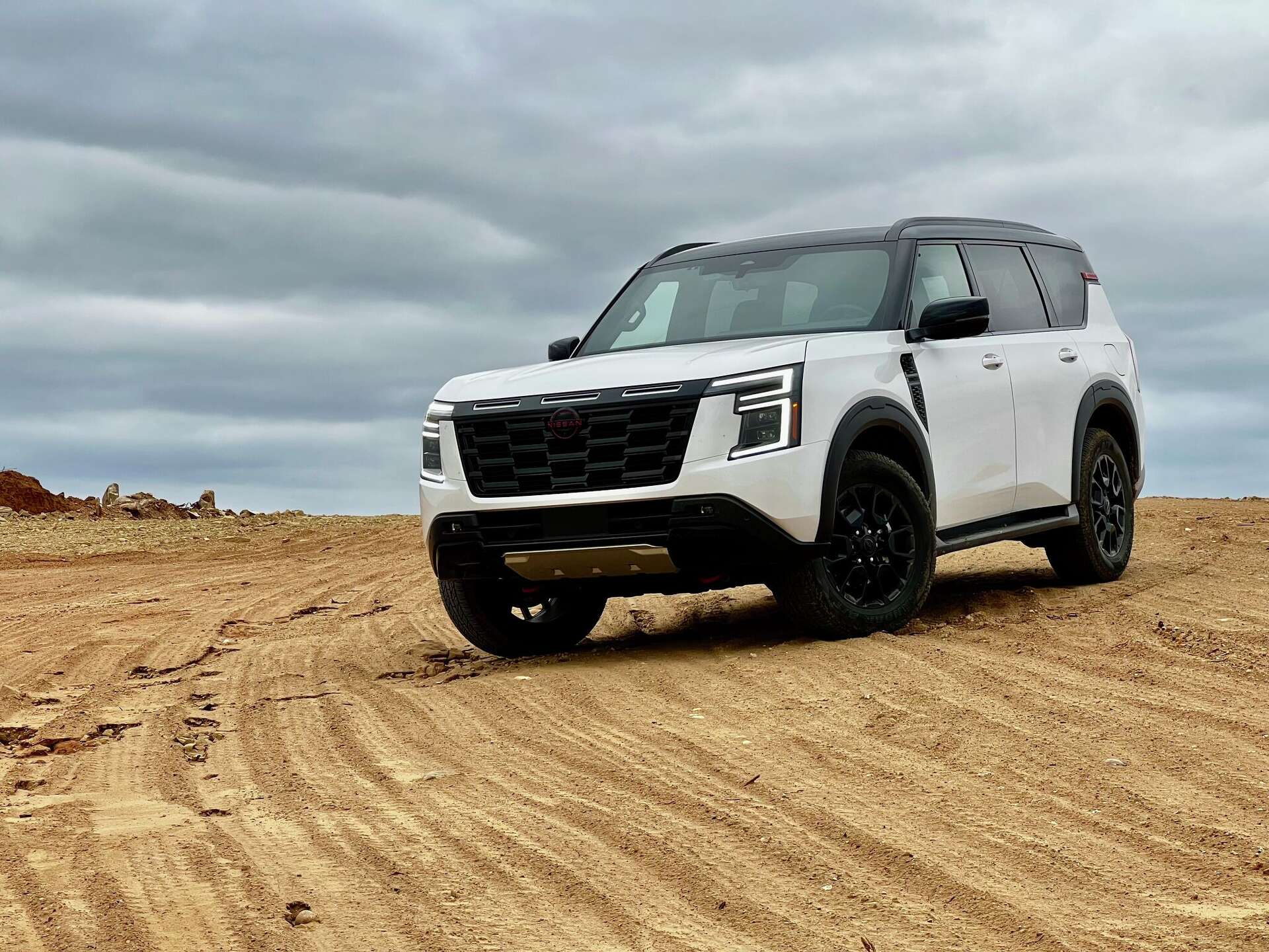 1920x1440 Nissan Armada Pro 4X Review: Delivers Rugged Off Road Power