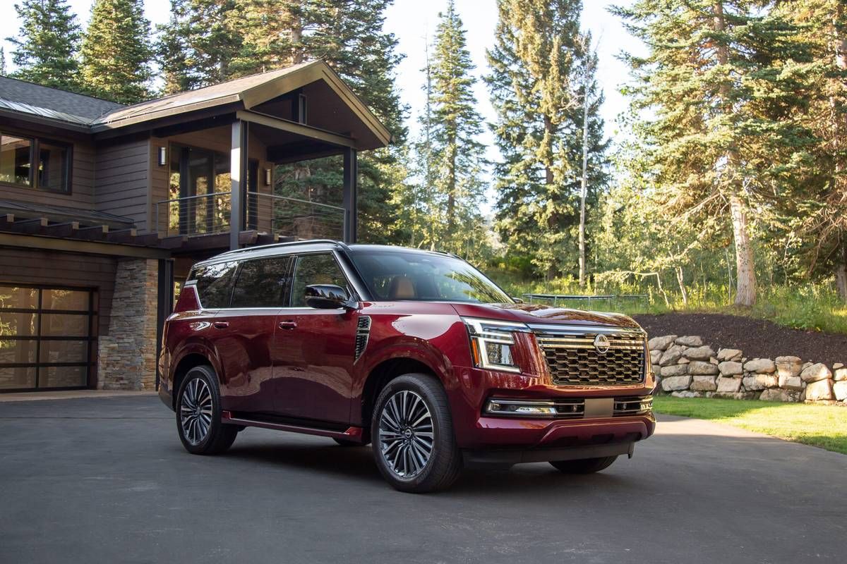 1200x800 Nissan Armada Up Close: My, What Big Everything You Have