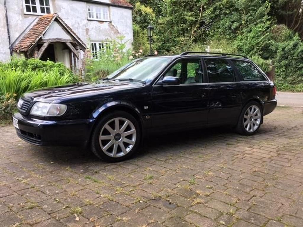 1024x768 Audi S6 Avant (C4). The Brave Pill