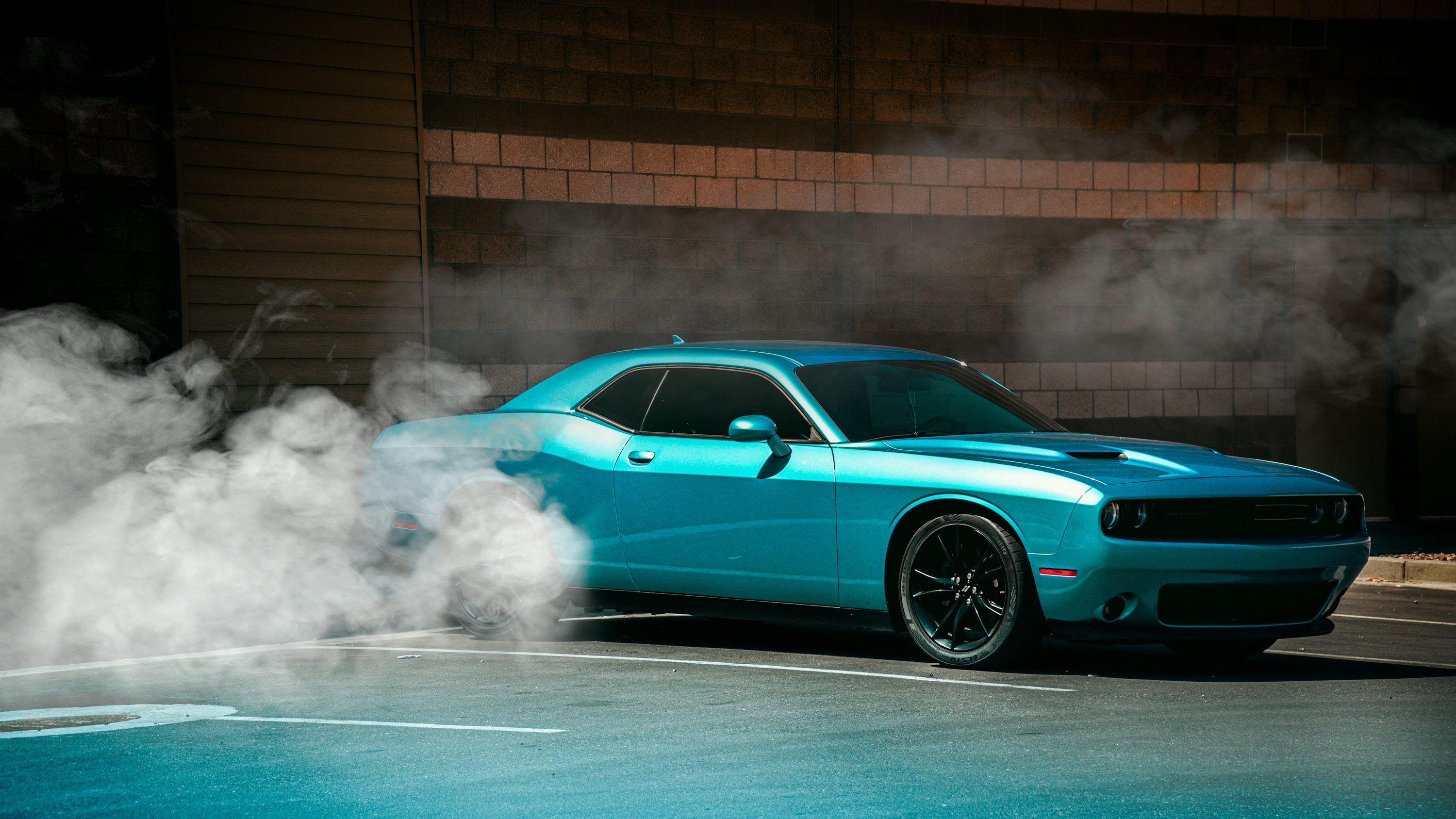 3000x1688 Car Smoke Picture. Download Free Image