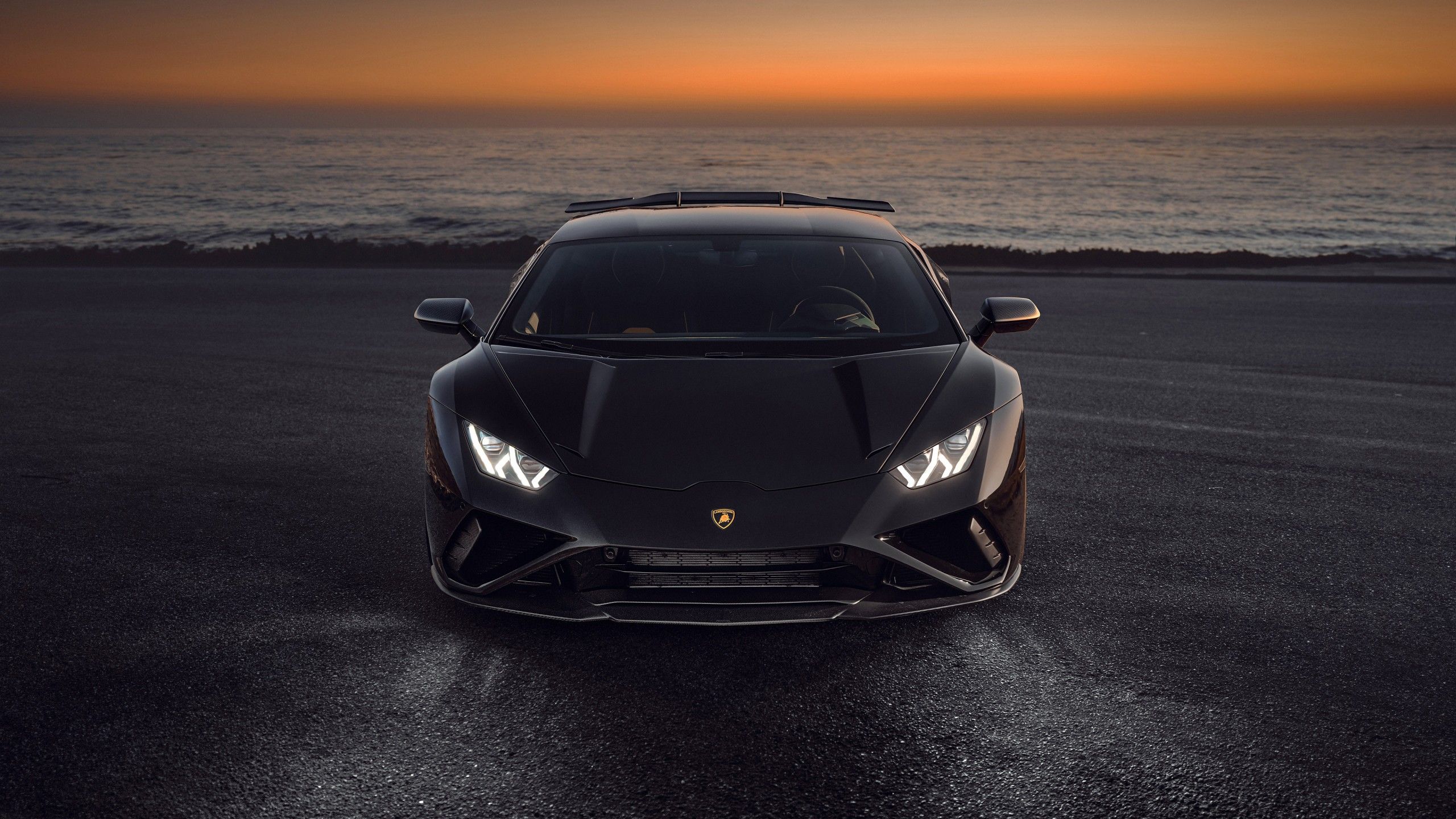2560x1440 Lamborghini Huracan Evo Sport Black Car 4K HD Cars Wallpaper