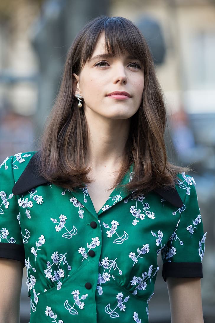 728x1092 Stacy martin 1080P, 2K, 4K, 5K HD wallpaper free download