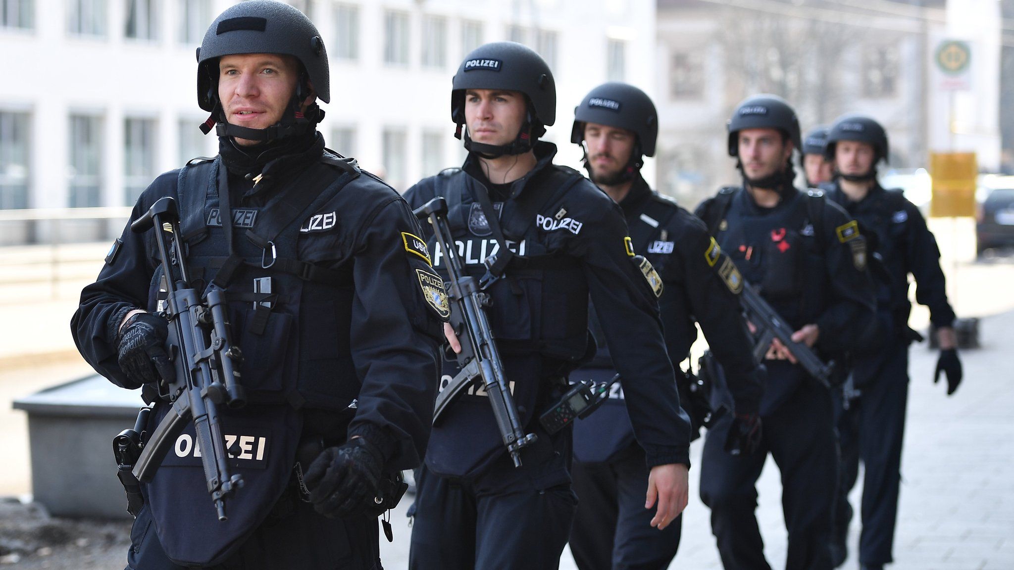 2048x1152 German police arrest 10 people on suspicion of planning Islamist attack