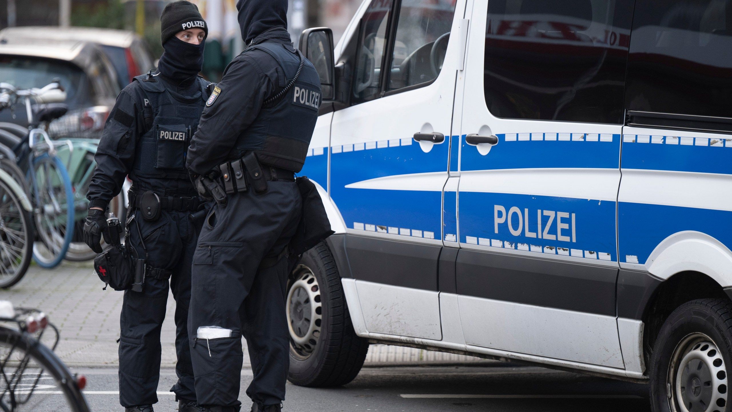 2560x1440 Suspected German coup plot spawns dozens of arrests