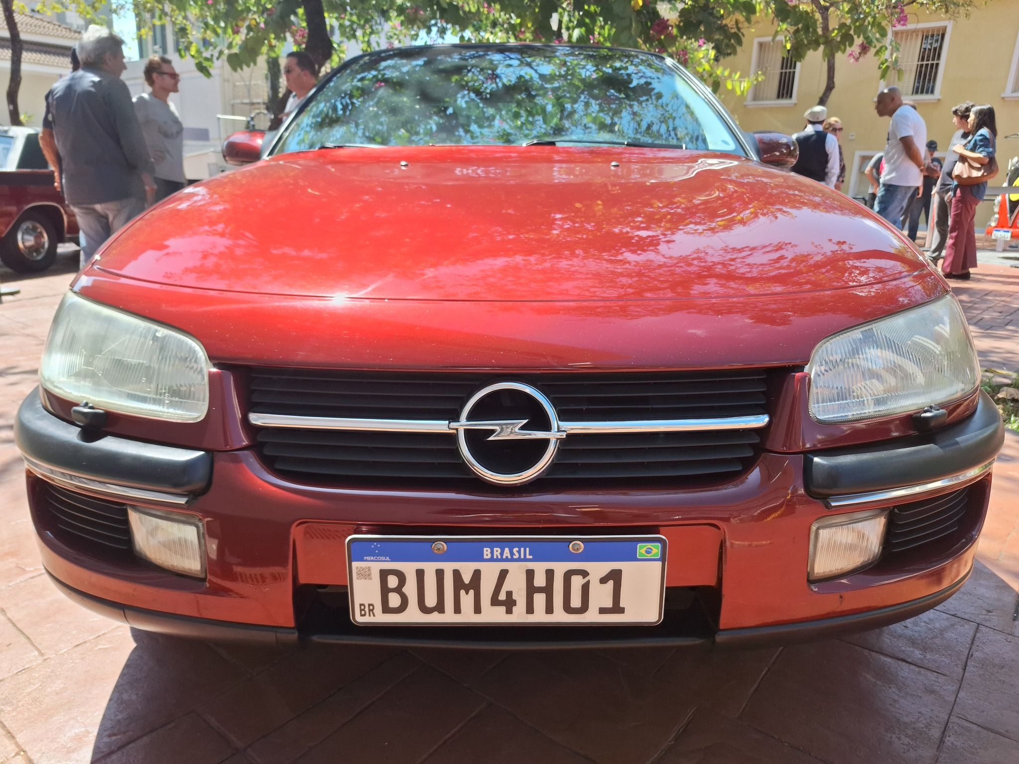 2048x1536 Hey everyone! Lots of people asked about the Opel Omega B I saw at the exhibition last Saturday, so I decided to post more picture of it. It's a beautiful 1995 Opel