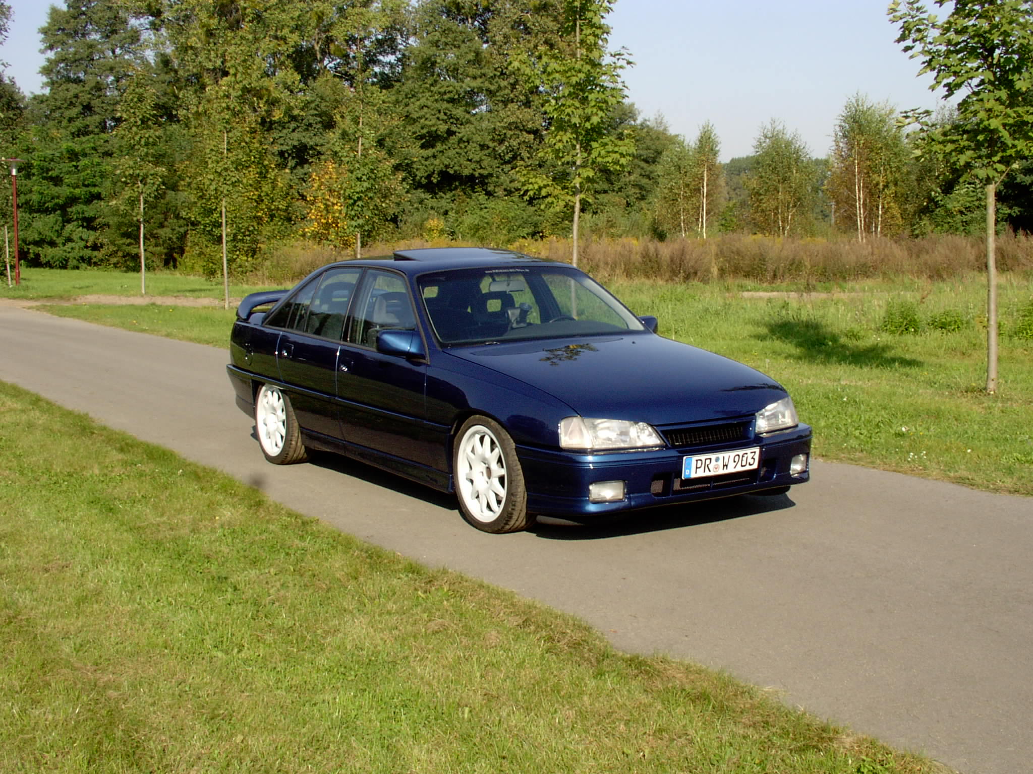 2048x1536 Opel Omega 3000 24v: Photo, Reviews, News, Specs, Buy car