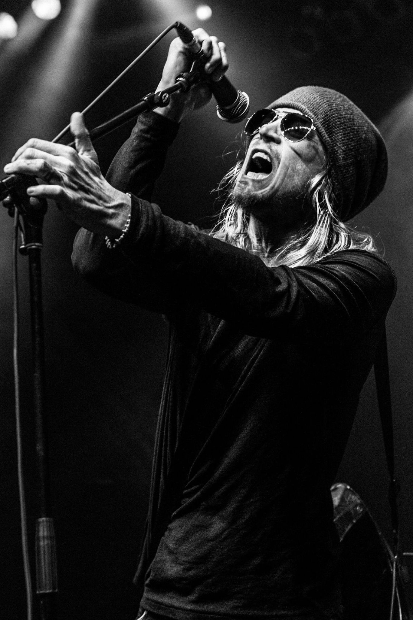 1365x2048 Puddle Of Mudd (Band) Wallpaper