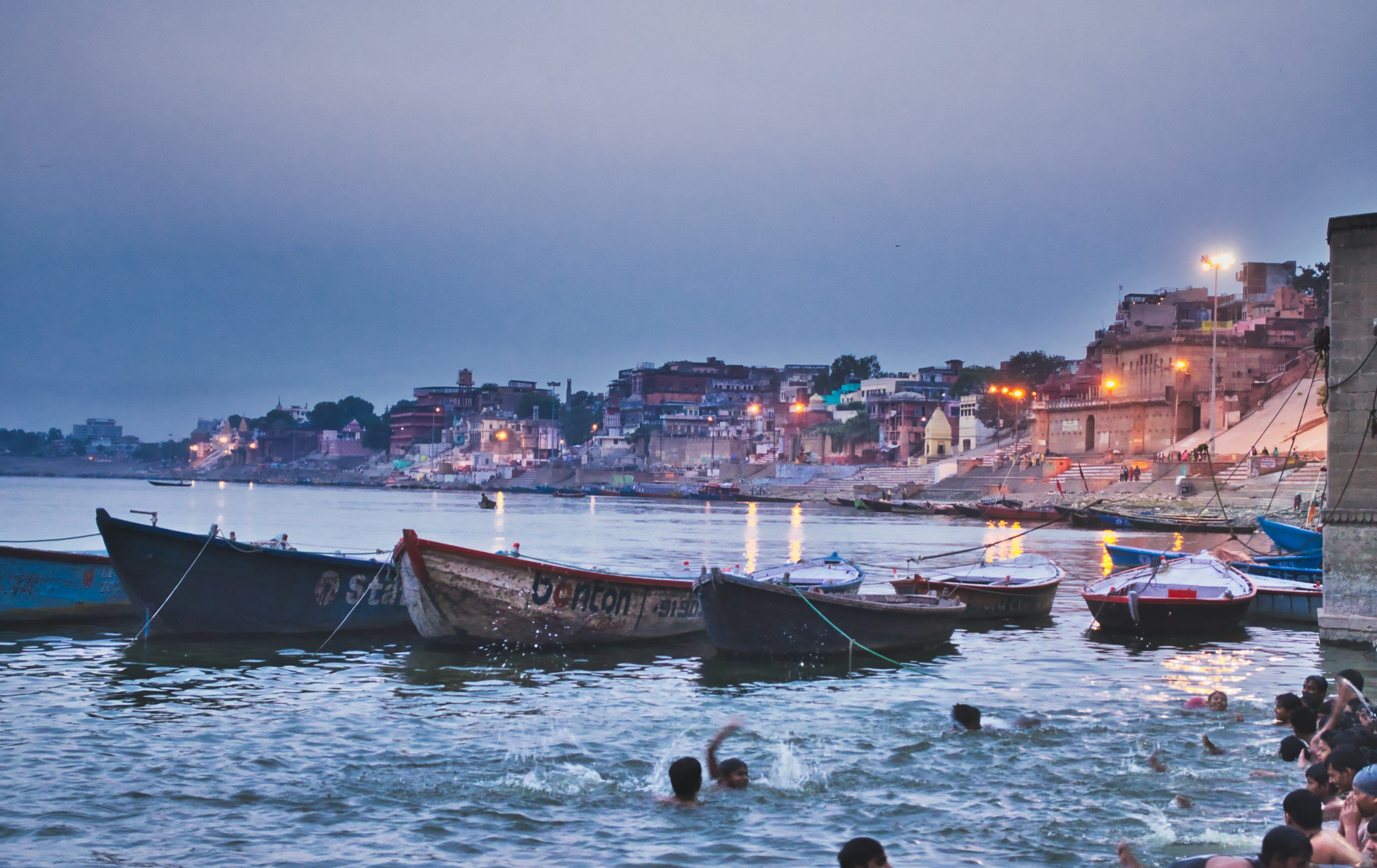 3000x1892 Varanasi Ghat Picture. Download Free Image