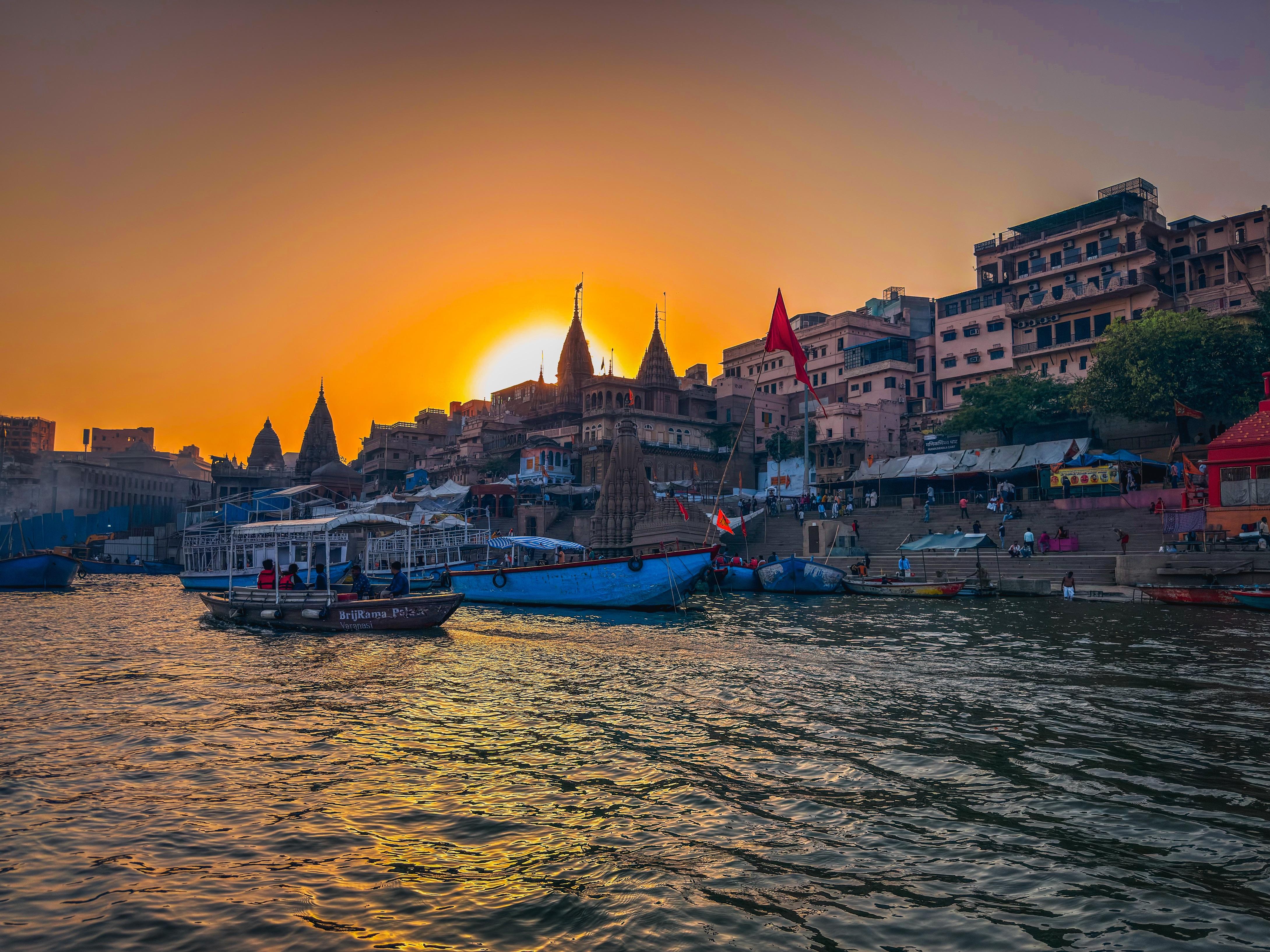 4358x3268 Sunset near manikarnika ghat!