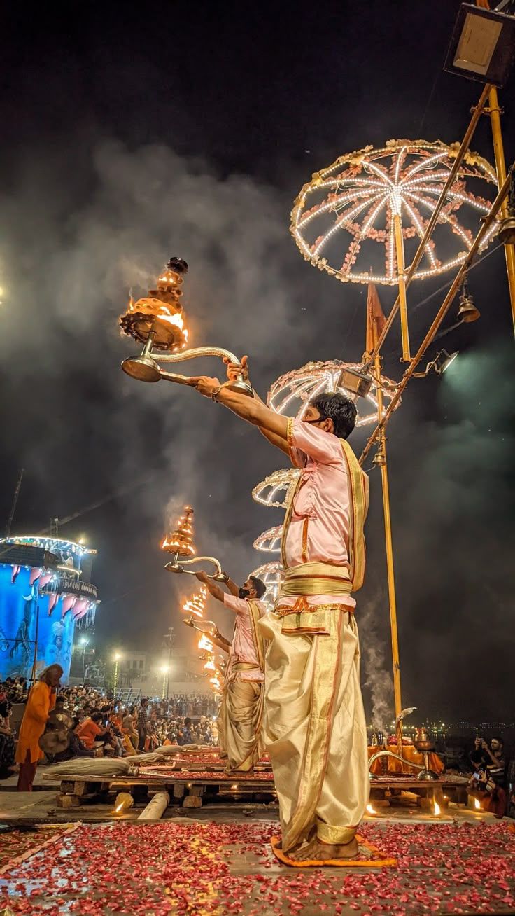 736x1308 Ganga Aarti in Varanasi. Ganga aarti wallpaper, Varanasi aesthetic picture, Haridwar ganga aarti photography