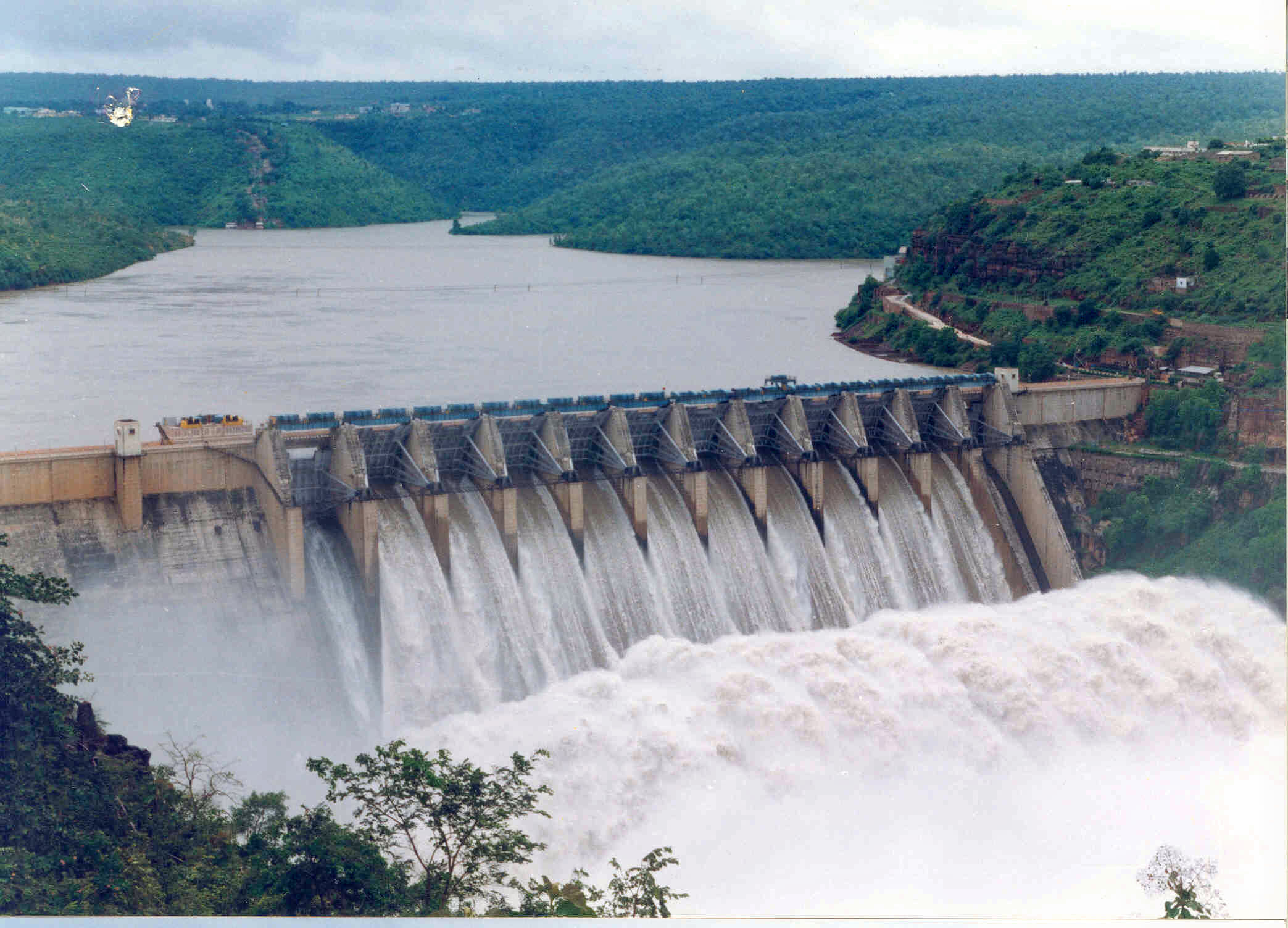 2087x1503 Bhakra Dam, Himachal Pradesh: How To Reach, Best Time & Tips