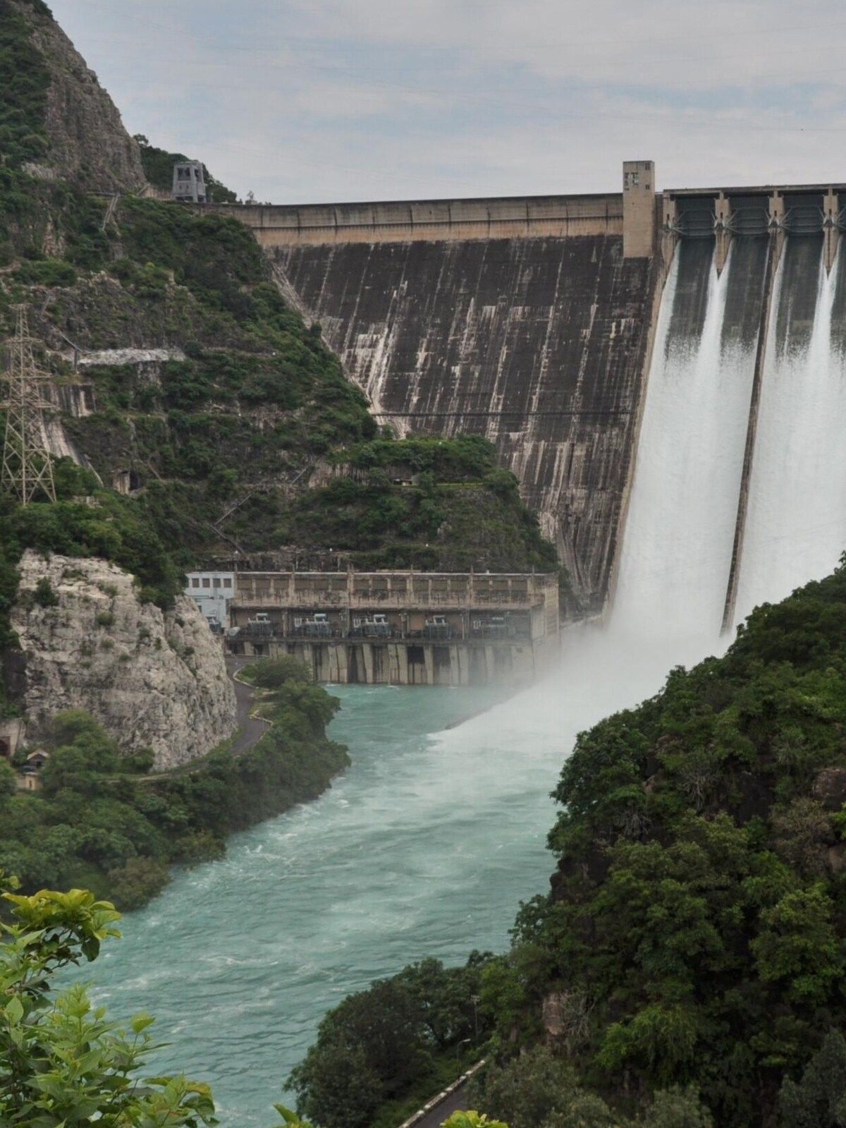 1200x1599 Bhakra Dam deflection surpasses limit, but no scare: BBMB officials