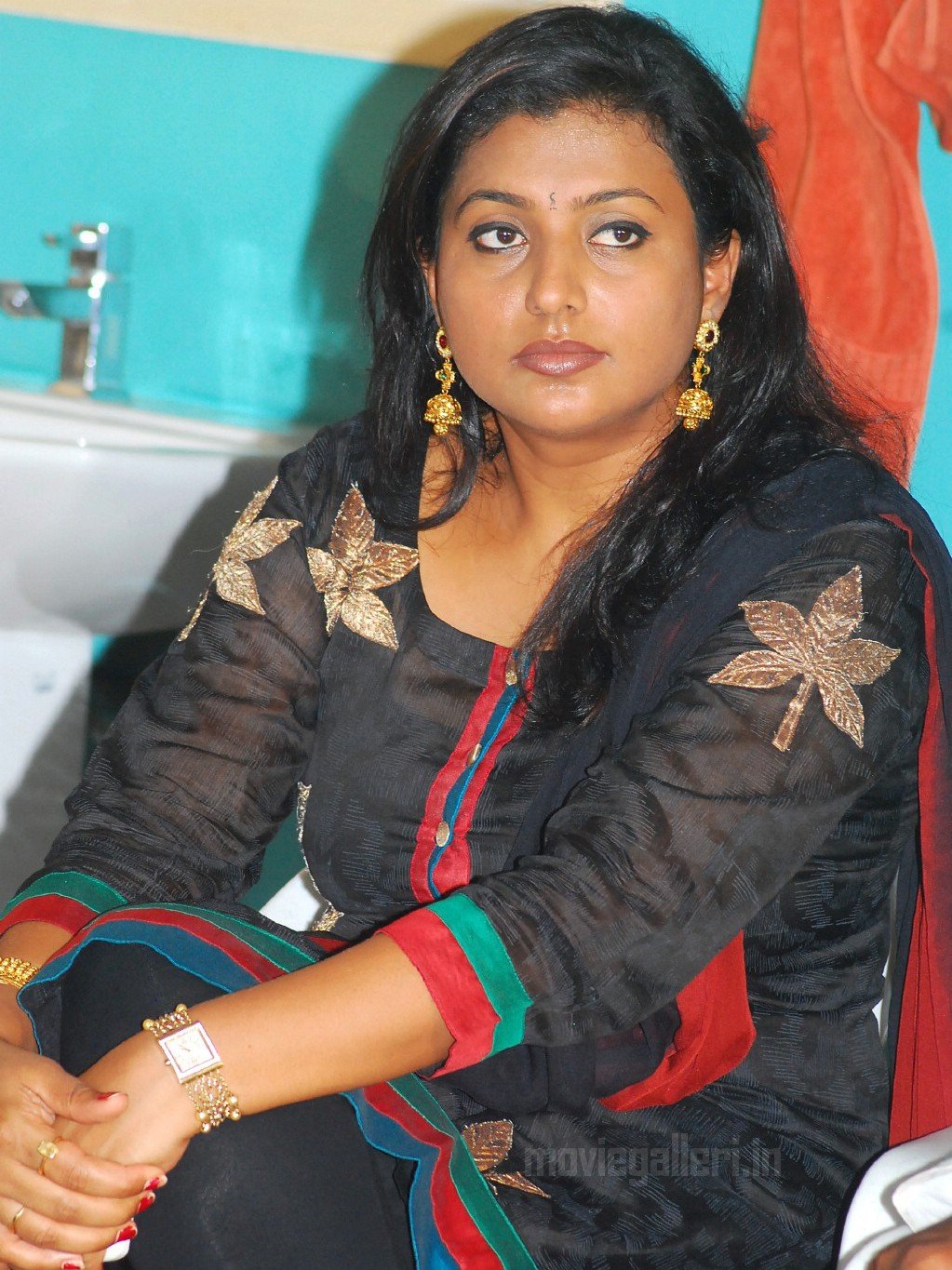 1023x1365 Actress Roja Wallpaper