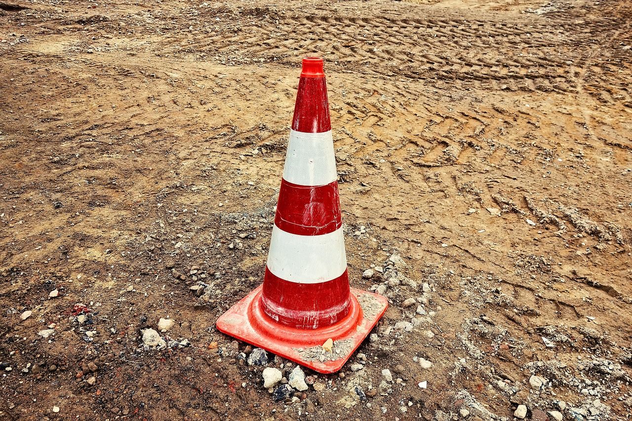 1280x853 Free Coni Stradali & Traffic Cone Image
