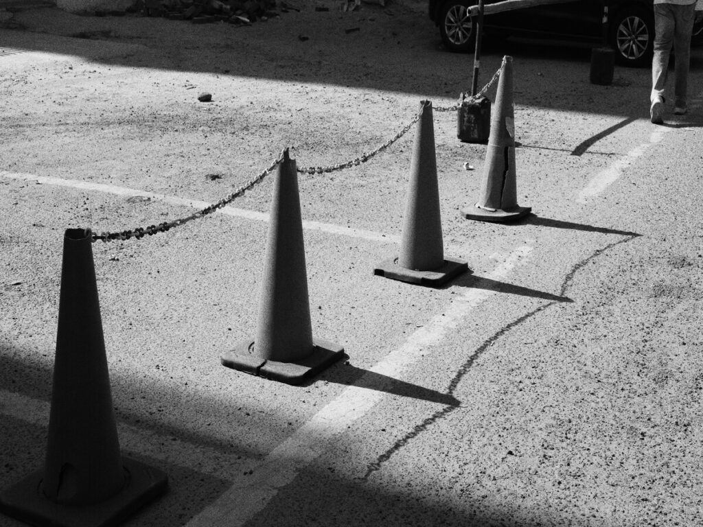 1024x768 Exploring the Different Colors of Colored traffic cones