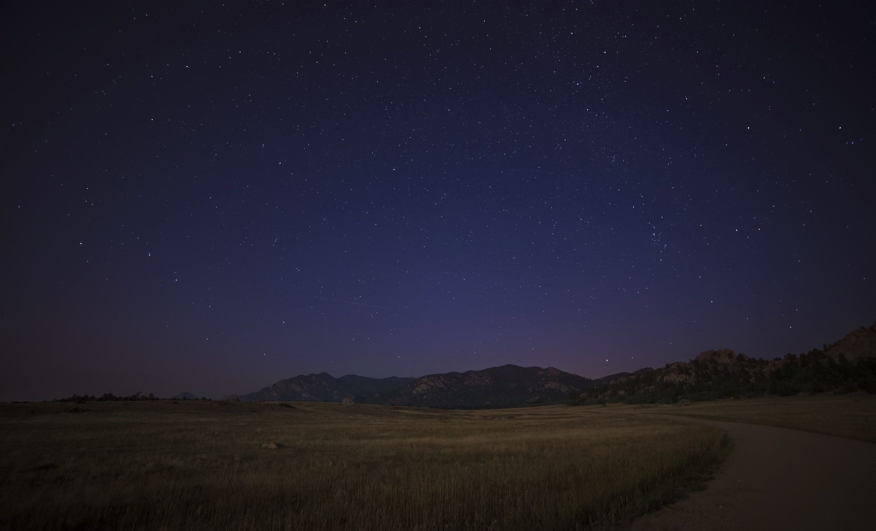 3000x1819 Wallpaper Brown Grass Field Under Blue Sky During Night Time, Background Free Image
