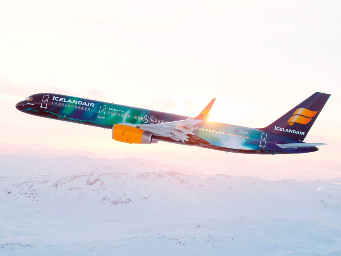 1192x894 Icelandair Turns Puts On In Flight Performance. Condé Nast Traveler