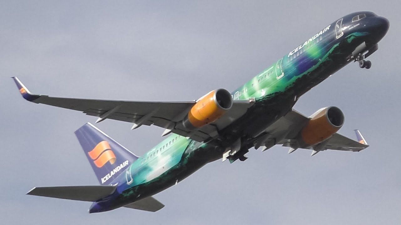 1280x720 Icelandair Hekla Aurora Boeing 757 200 Landing And Takeoff At Edmonton Airport
