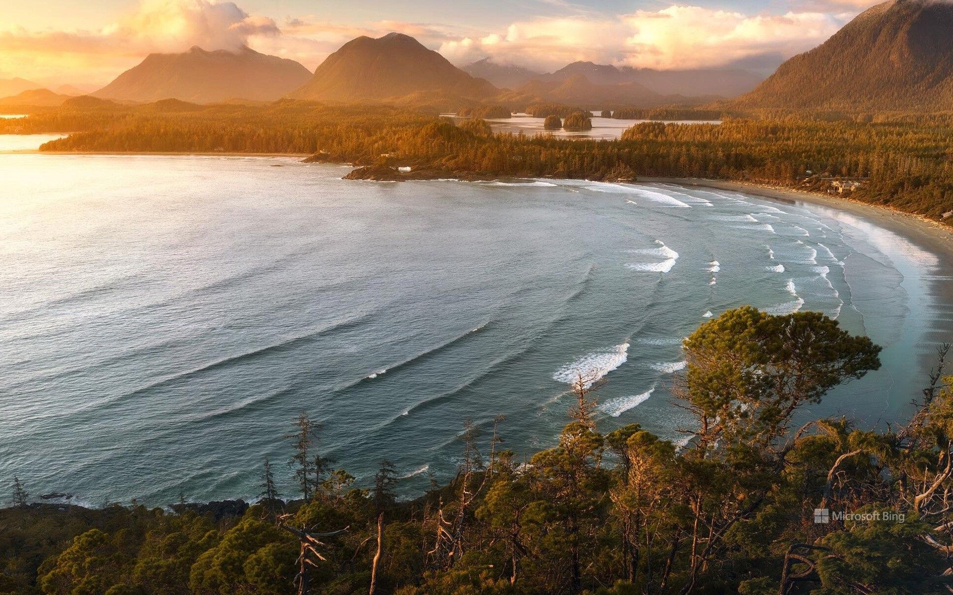 1920x1200 Tofino Wallpaper