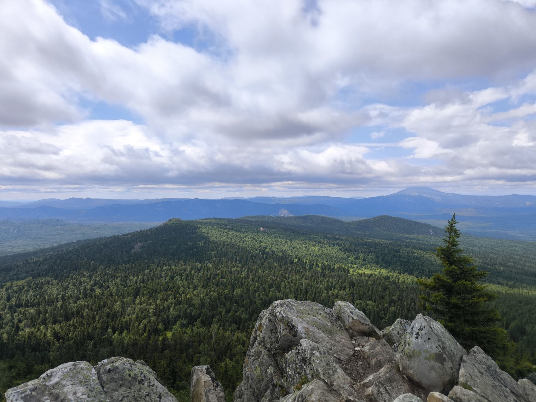 2048x1536 The best walks and hikes in the Ural Mountains