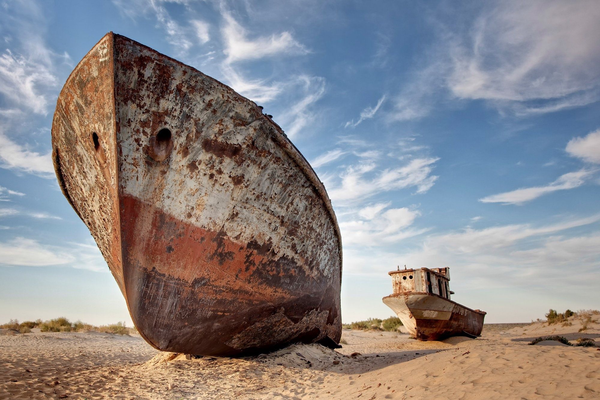 2000x1333 Aral Sea Wallpaper