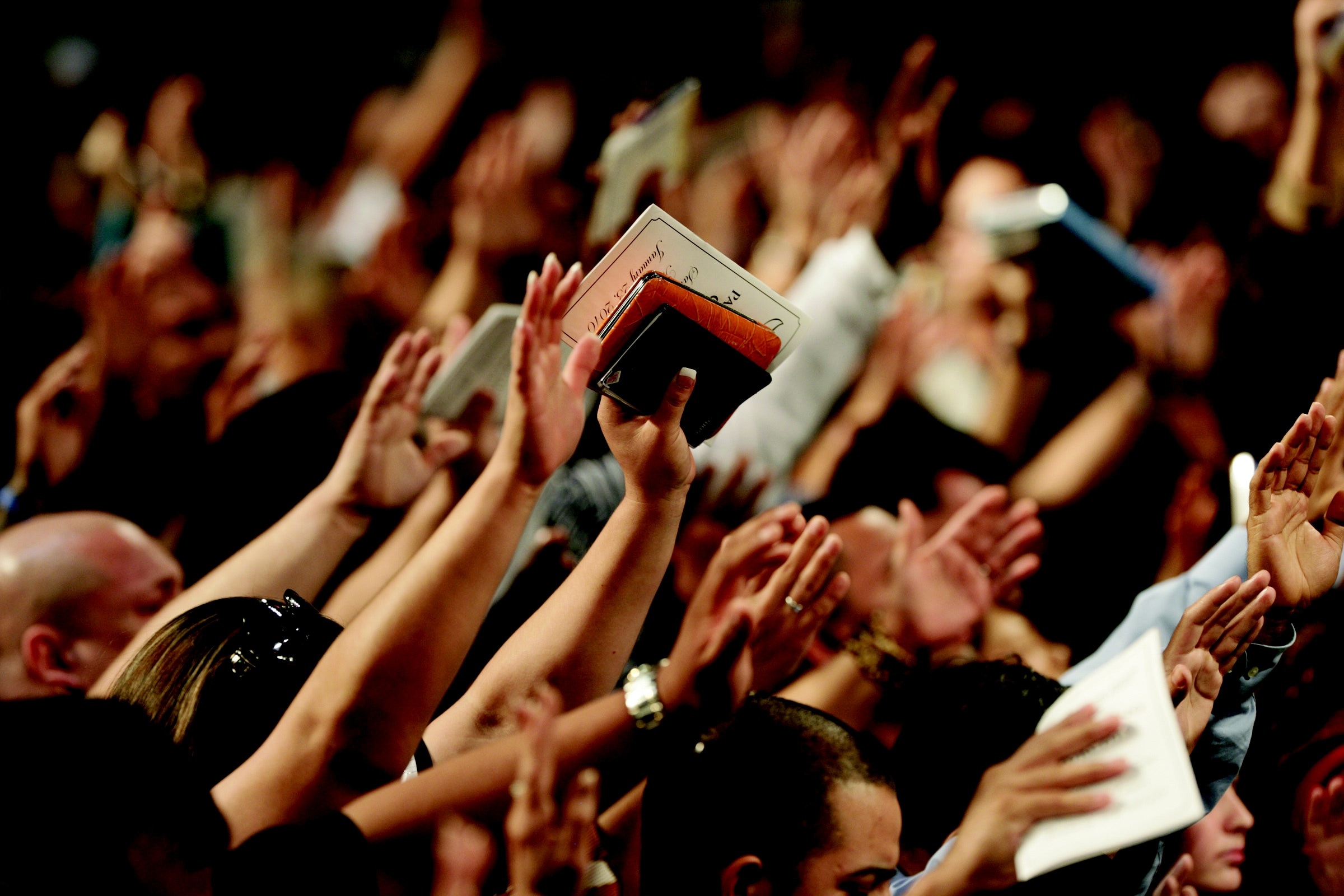 2400x1600 Bible, Worship, Christian, Religious, crowd, large group of people free image