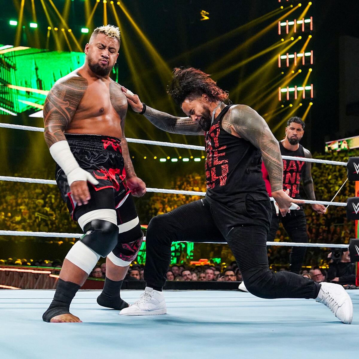 1200x1200 The Usos vs. Roman Reigns & Solo Sikoa: photoWWE