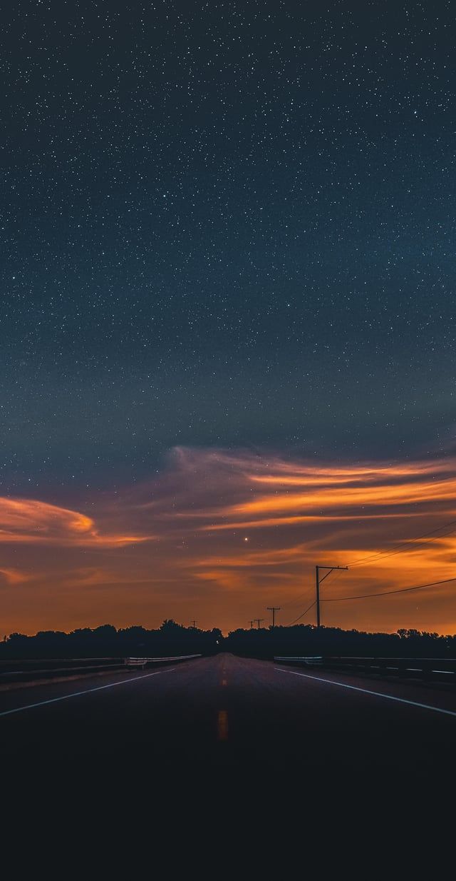 640x1234 ITAP of a country backroad