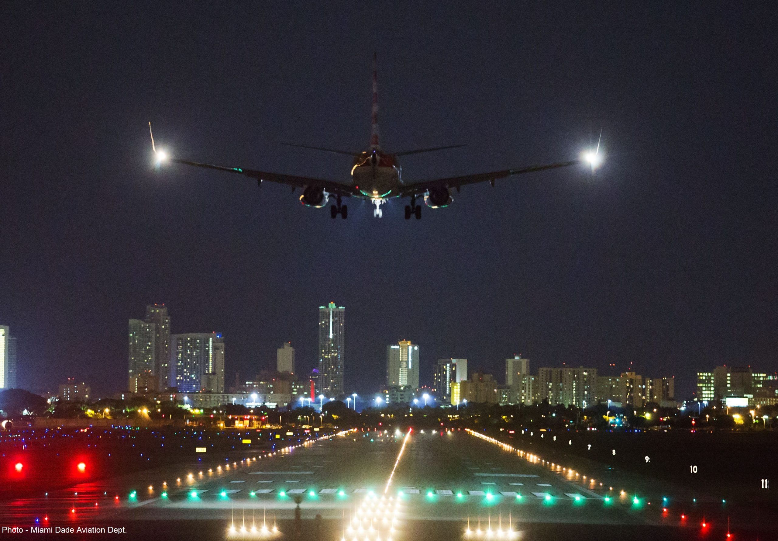 2560x1779 Miami International Airport Wallpaper