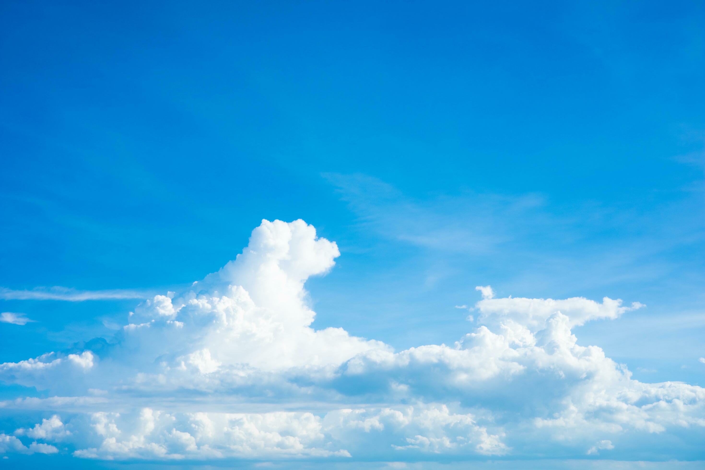 2940x1960 Dark blue sky with white clouds background blue cloud texture Dark blue sky wallpaper with full white clouds and sunlight