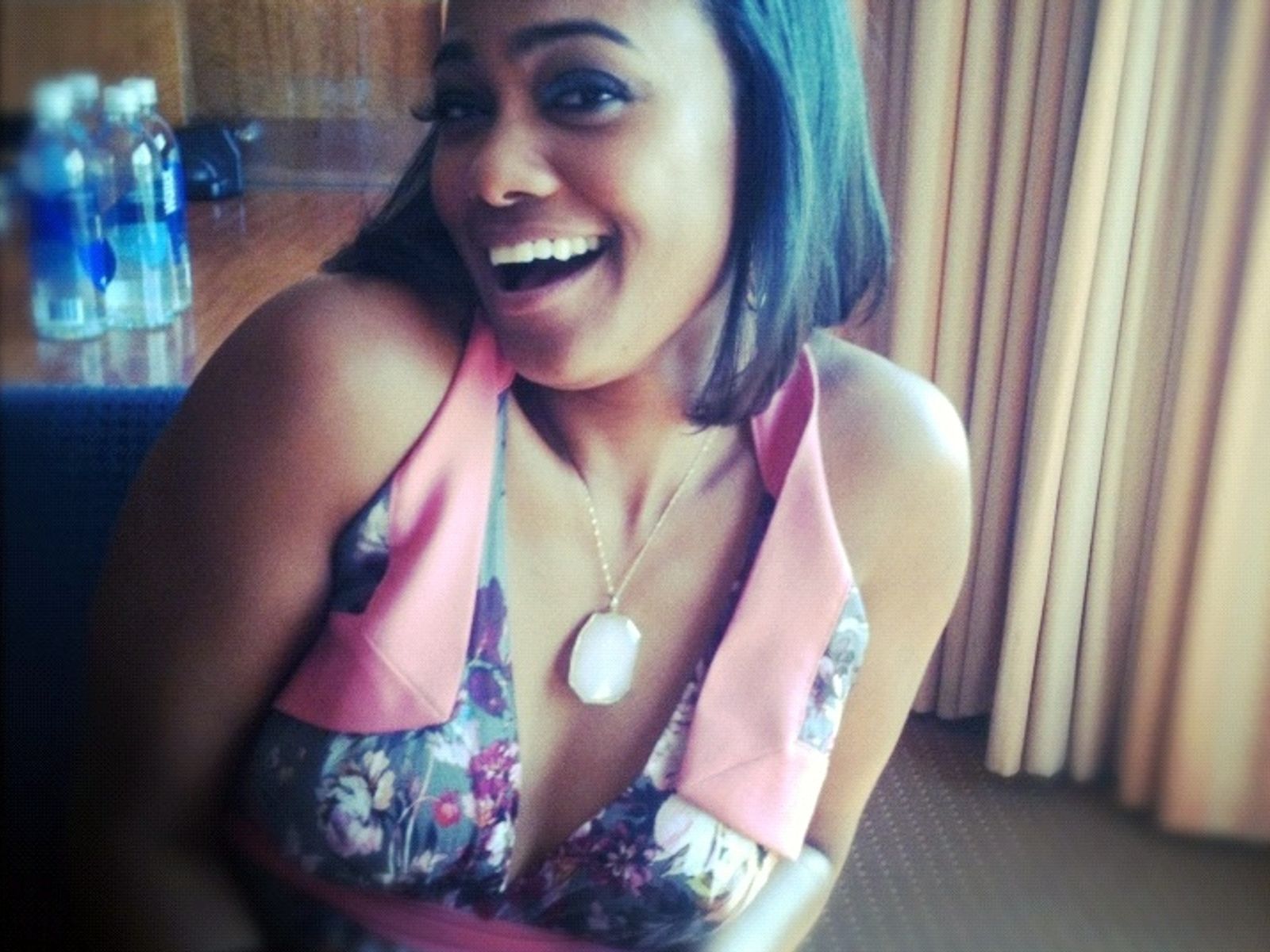 1600x1200 The Fresh Prince Of Bel Air's Tatyana Ali On What She's Addicted To