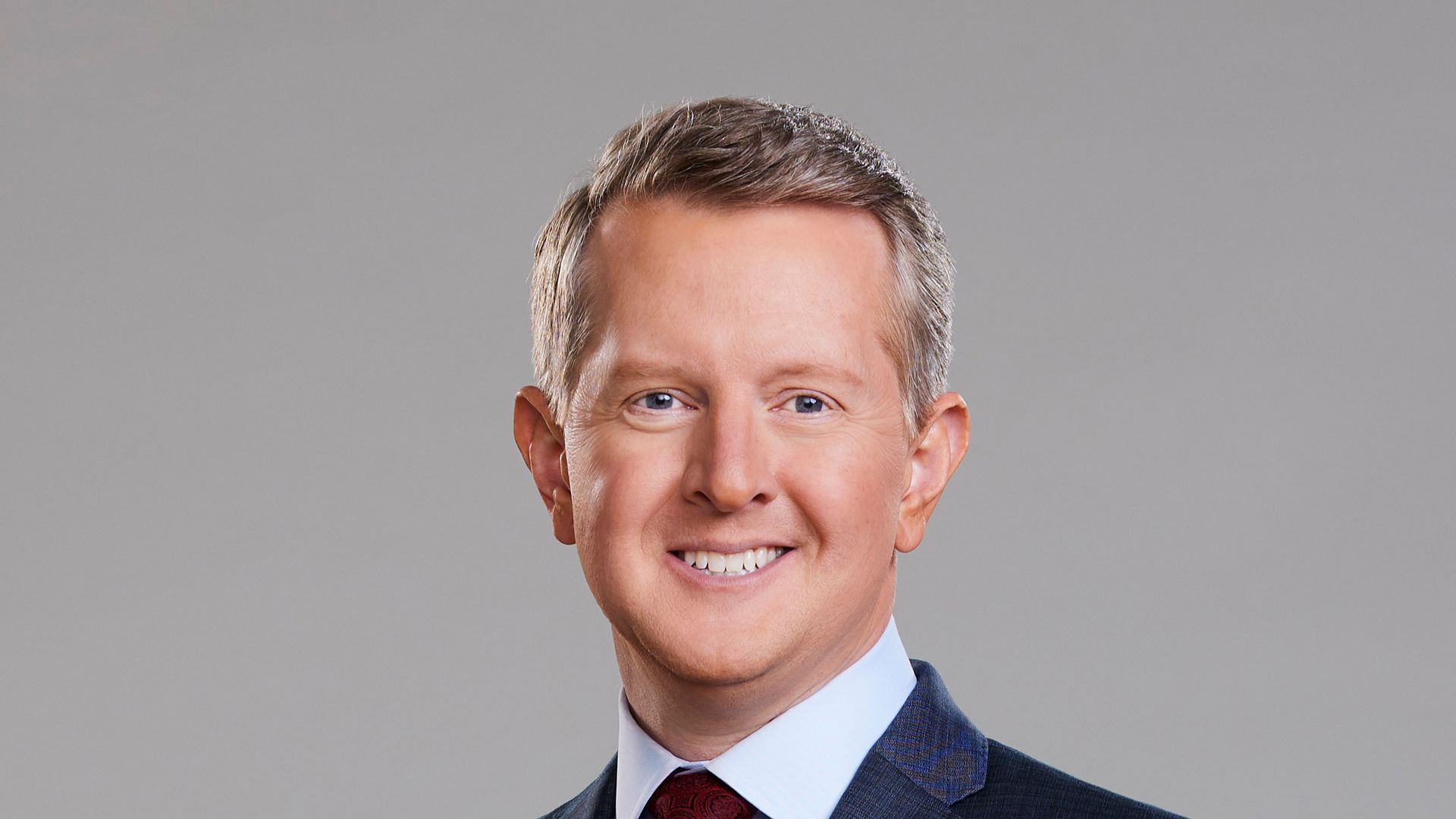 1920x1080 Jeopardy's Ken Jennings looks 'dapper' & 'handsome' in Masters & Celebrity promos as fans are 'glad he got the gig'