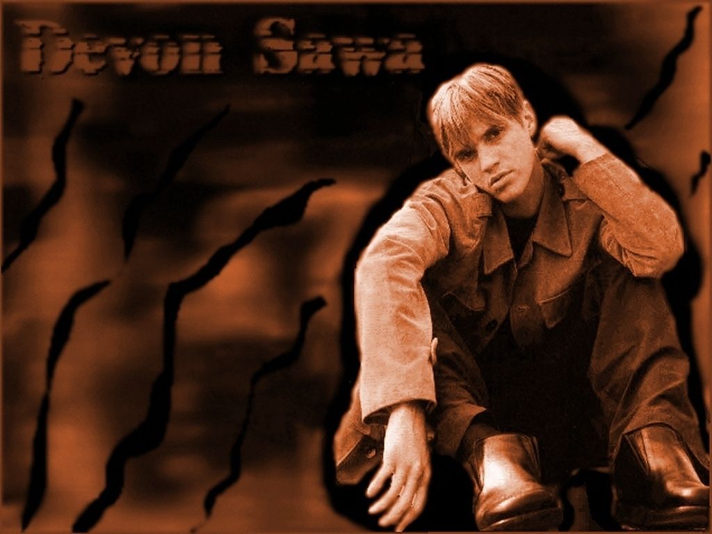 1024x768 Devon Sawa Wallpaper