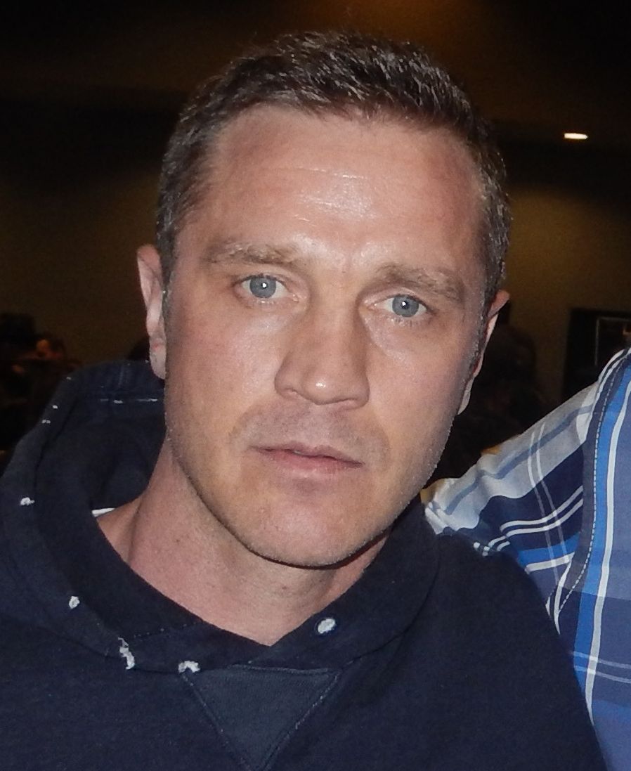 898x1097 Devon Sawa Archives