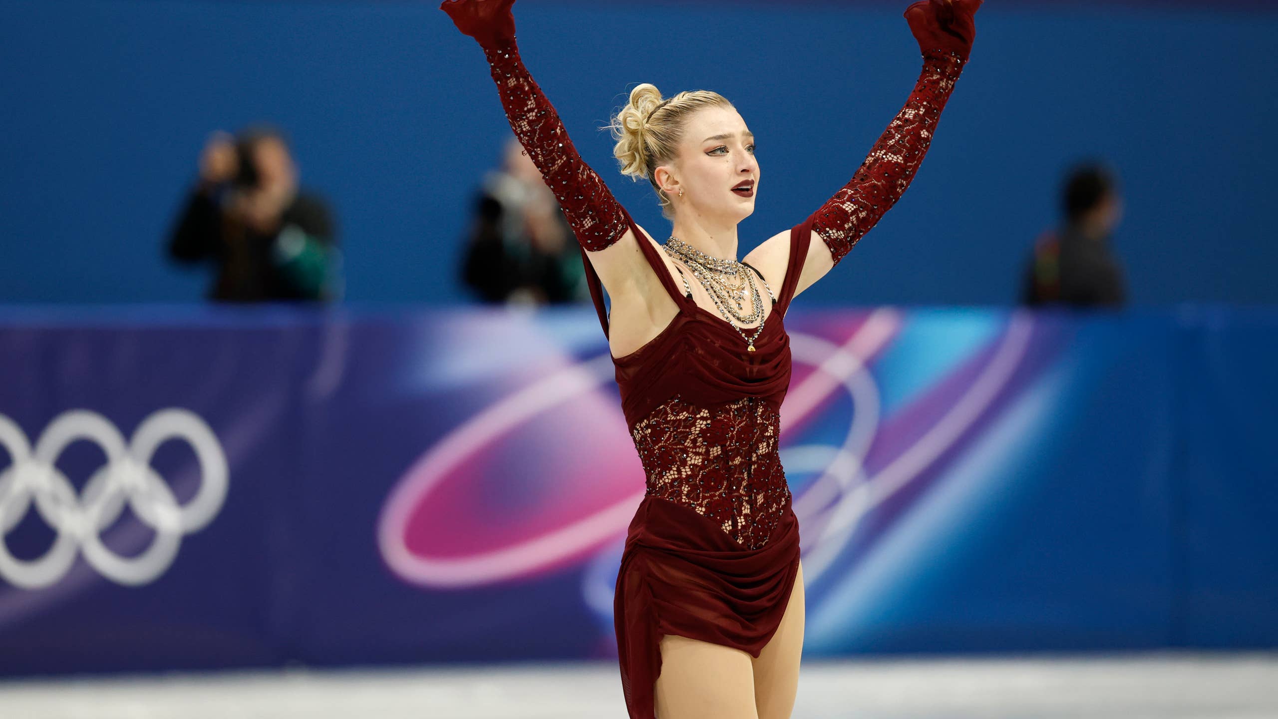 2560x1440 U.S. Figure Skater Amber Glenn Announces 'Dancing with the Stars' Plan After Winter Olympics