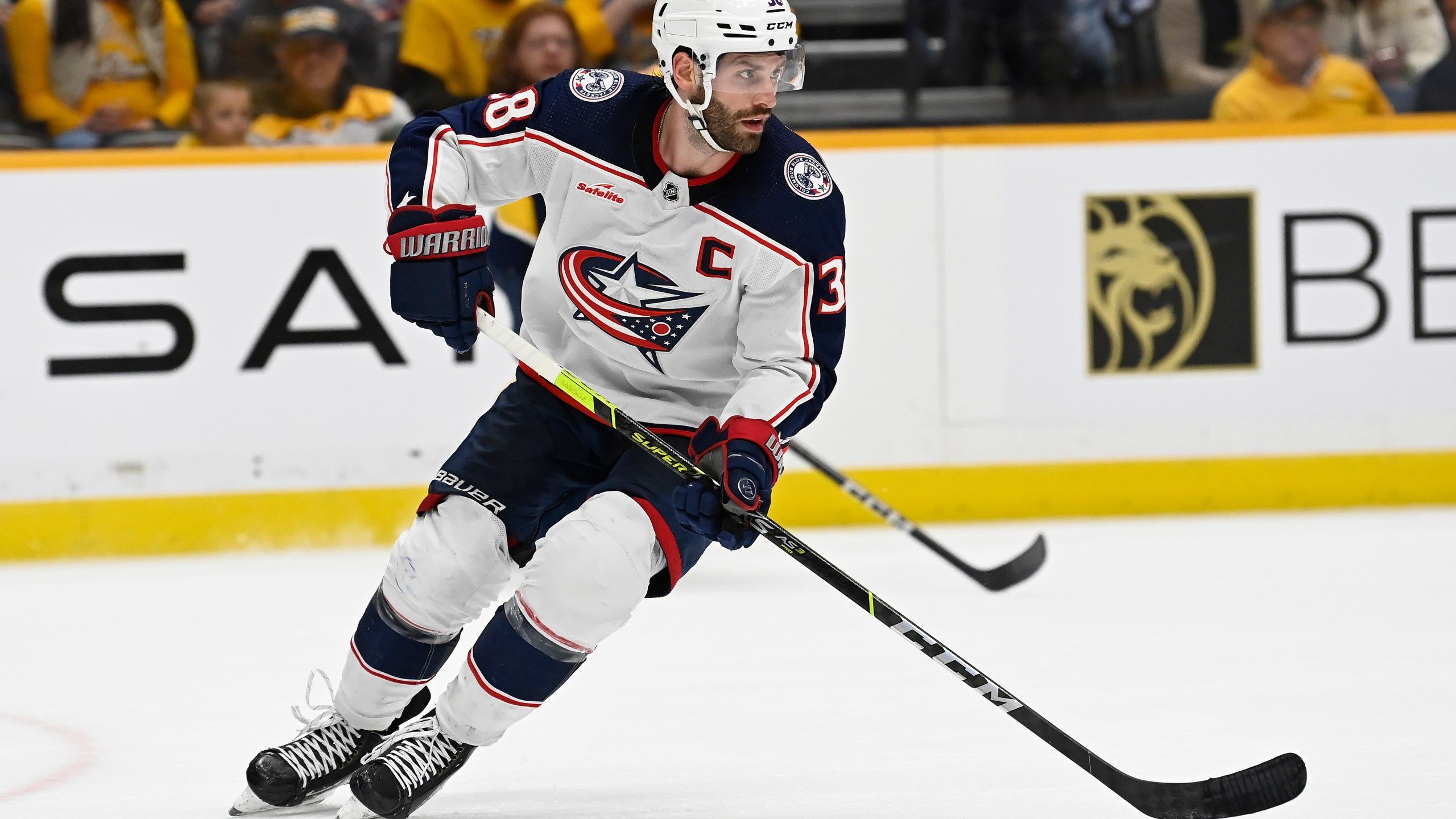 2560x1440 New Blue Jackets coach Mike Babcock blasts report suggesting he was invading his players' privacy. WCBD News 2