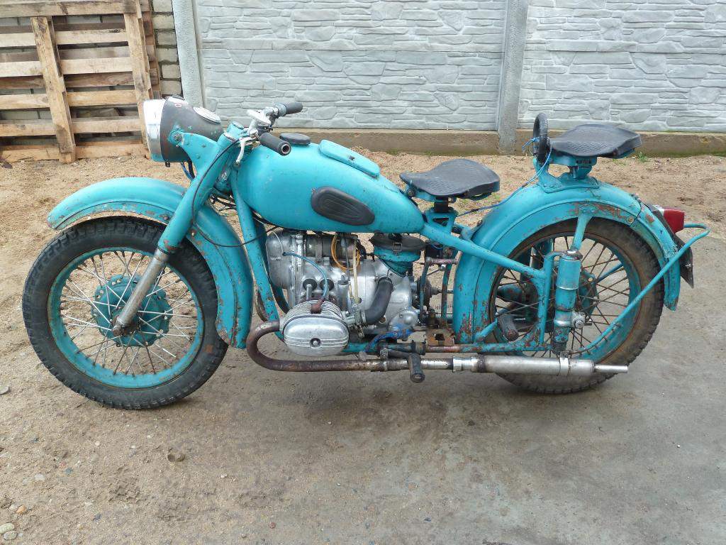 1024x768 Ural M 1975 Motorcycles, Video, Specs, Reviews